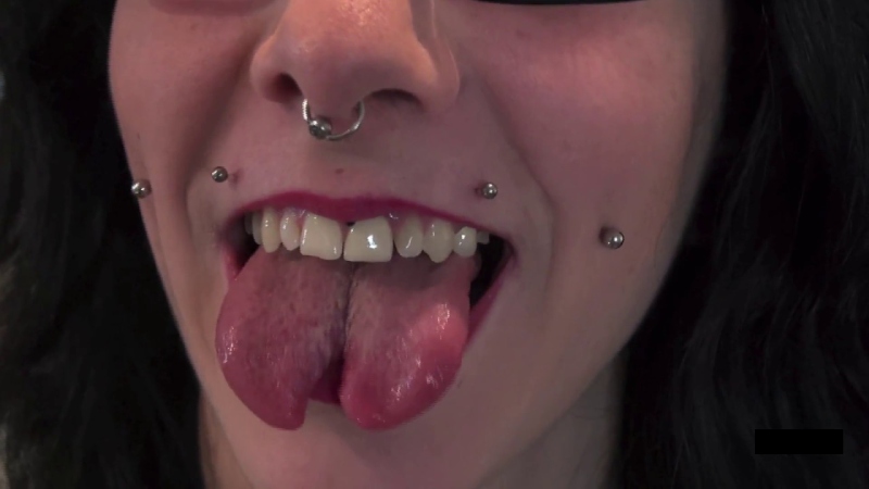 Split Spectacle Tongue Tricks